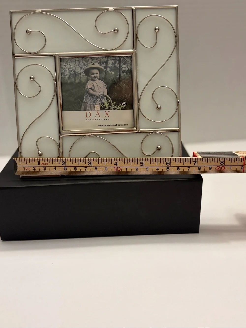 VintDAX Silver Metal & Glass Scroll Square 3x3 Freestanding Tabletop Photo Frame
